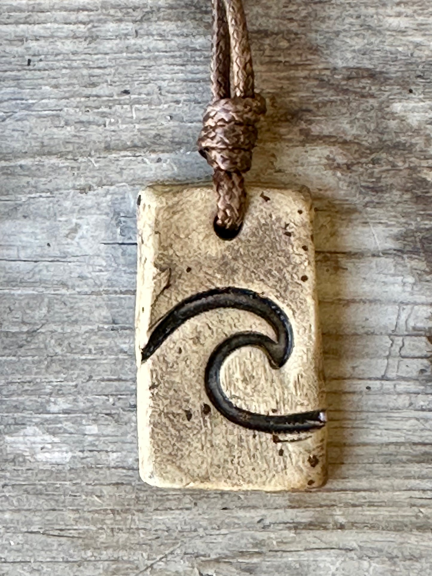 Halsband Ancient Wave