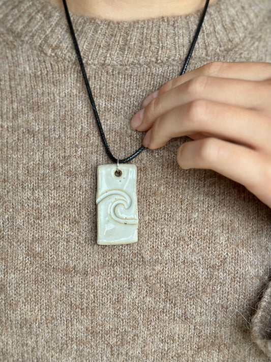Halsband White Wave