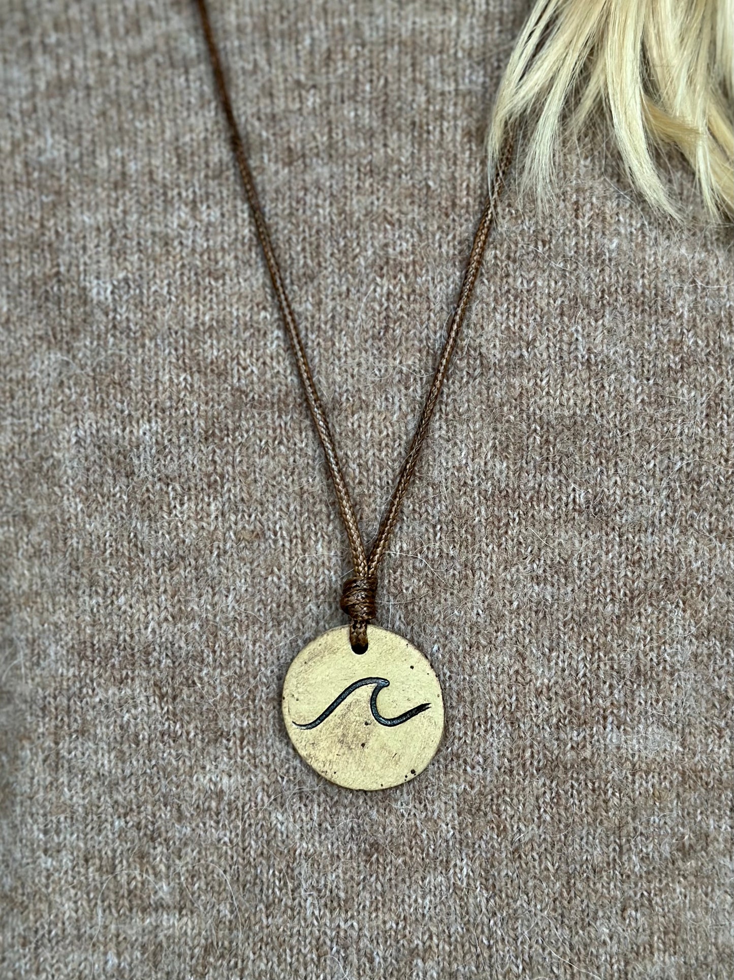 Halsband Ancient Wave