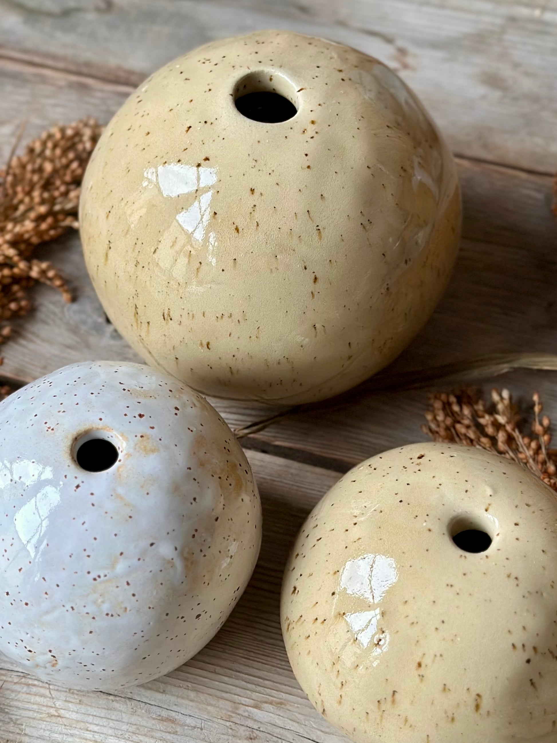 Studio Meraki round small vases