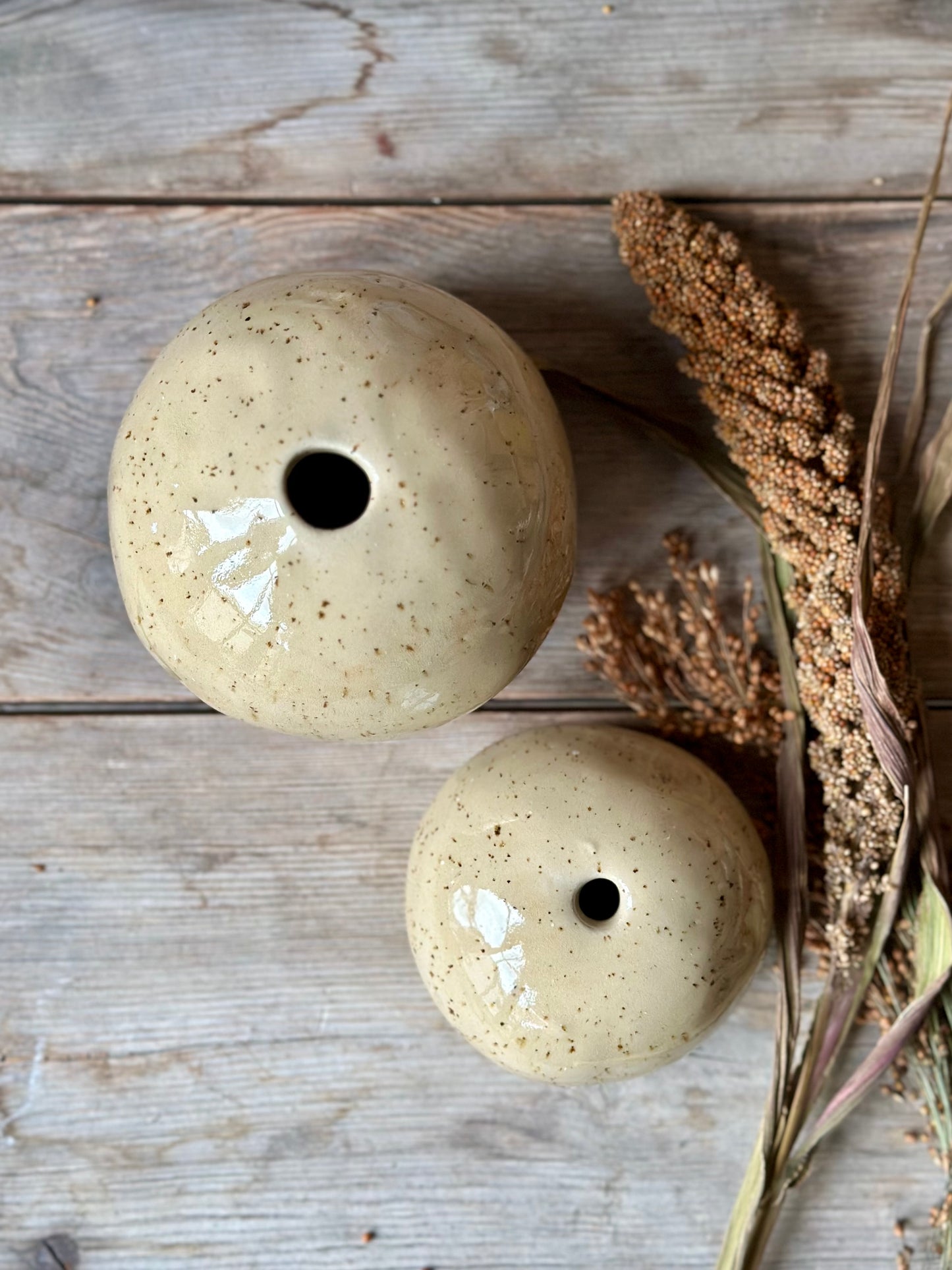 Studio Meraki round vases