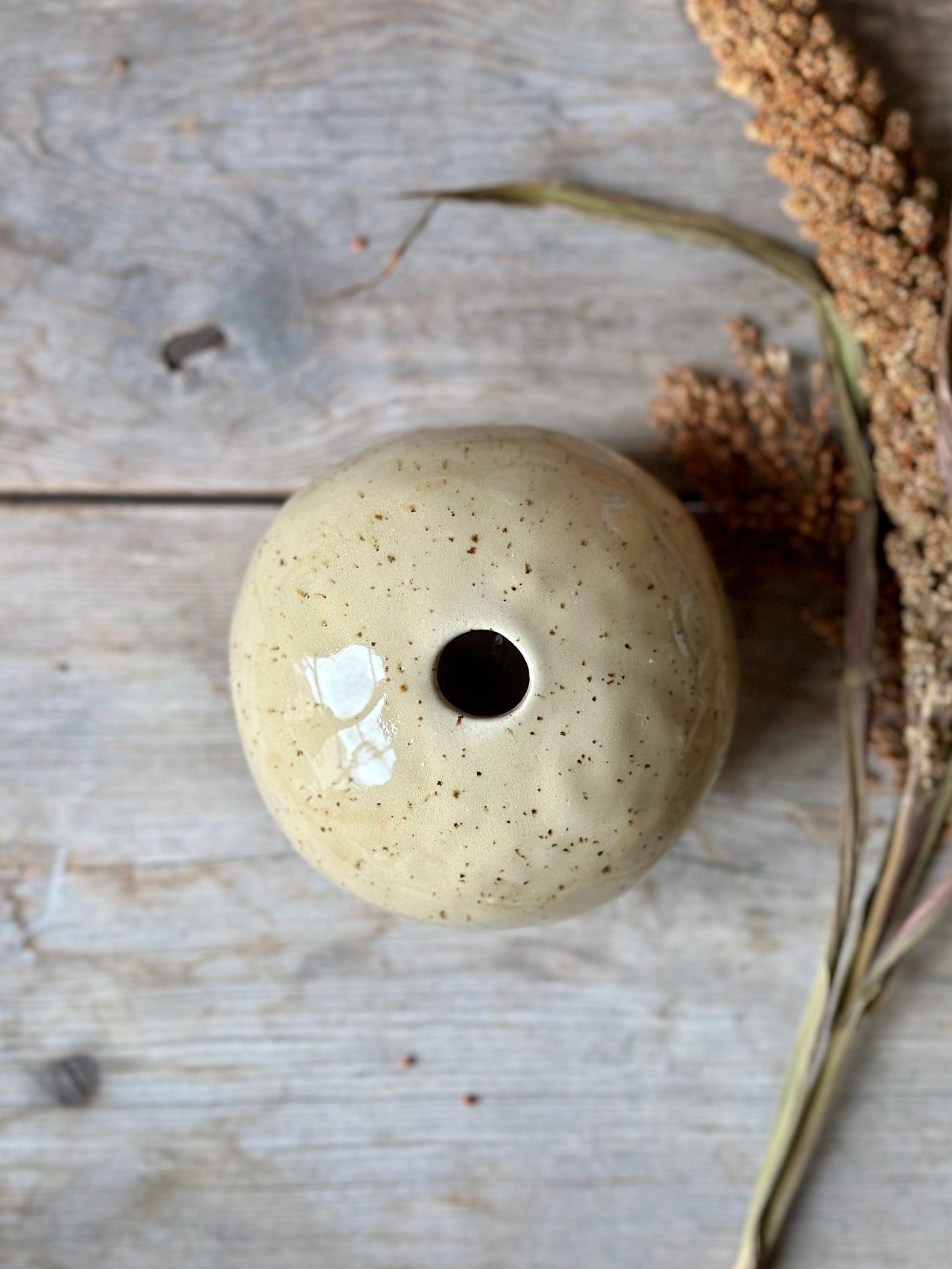 Studio Meraki round small vase